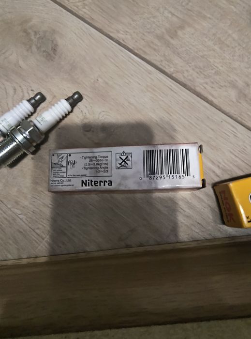 Свічки запалювання NGK ZFR5F 5165