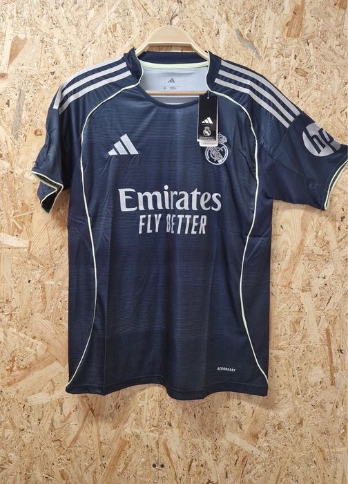 Camisola Real Madrid 25/26 alternativa