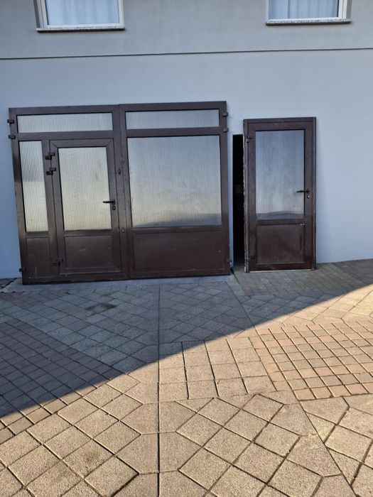 Dzwi/Brama garażowa