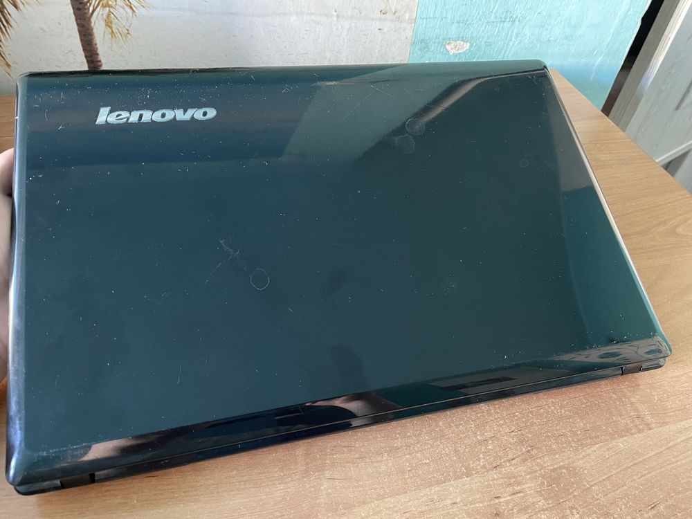 Laptop lenovo G585