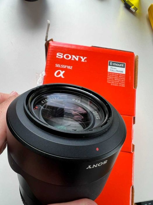 Obiektyw Sony FE 55 mm f1.8 Zeiss Sonnar T ZA + filtr Zeiss gratis