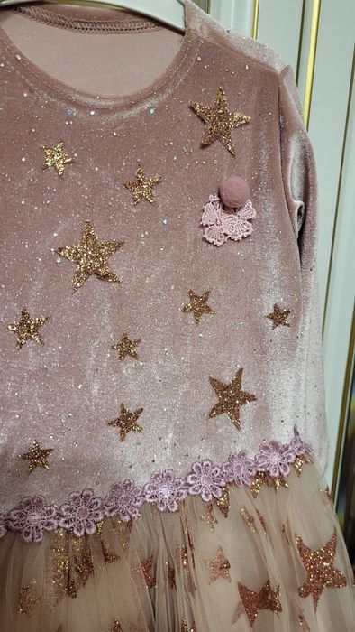 Платье на 3-4 года девочке