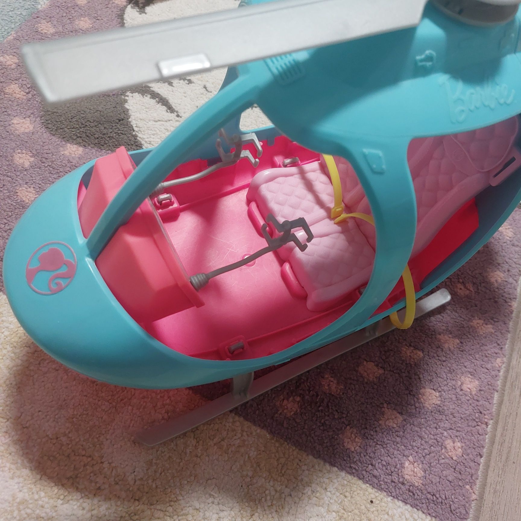 Helikopter barbie