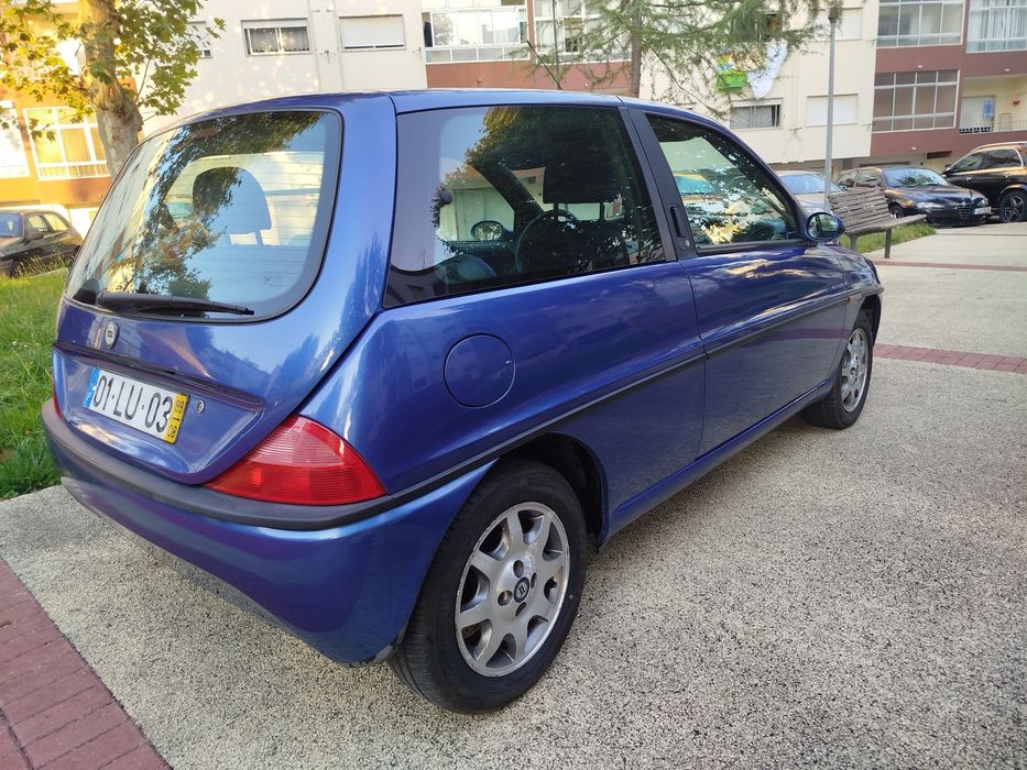 Lancia Y 1.2 i 86cv completamente irrepreensível com apenas 120.000km