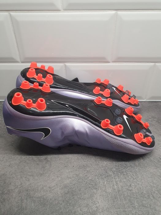 Półprofesjonalne Pro korki Nike Mercurial Veloce II AG-R