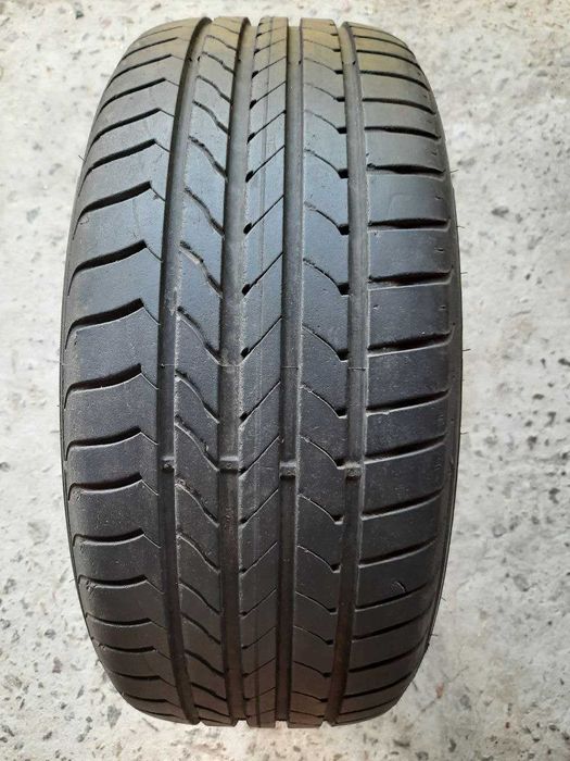 Продам шины Goodyear 225/45/18