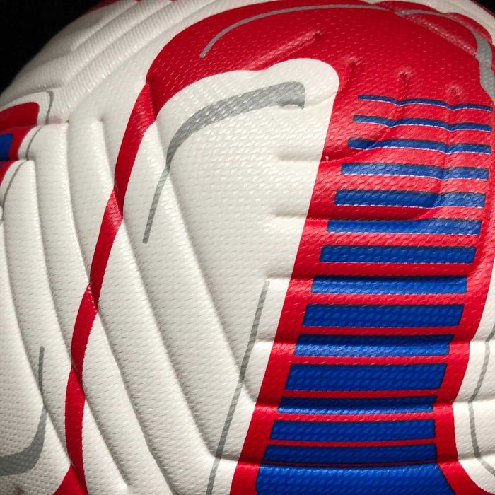 Футбольний м'яч трюковий безшовний АПЛ Англійська Премєр Ліга