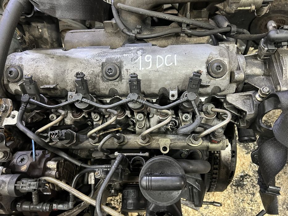 Двигатель Opel Vivaro 1.9 dci Renault Trafic Nissan Primastar трафик