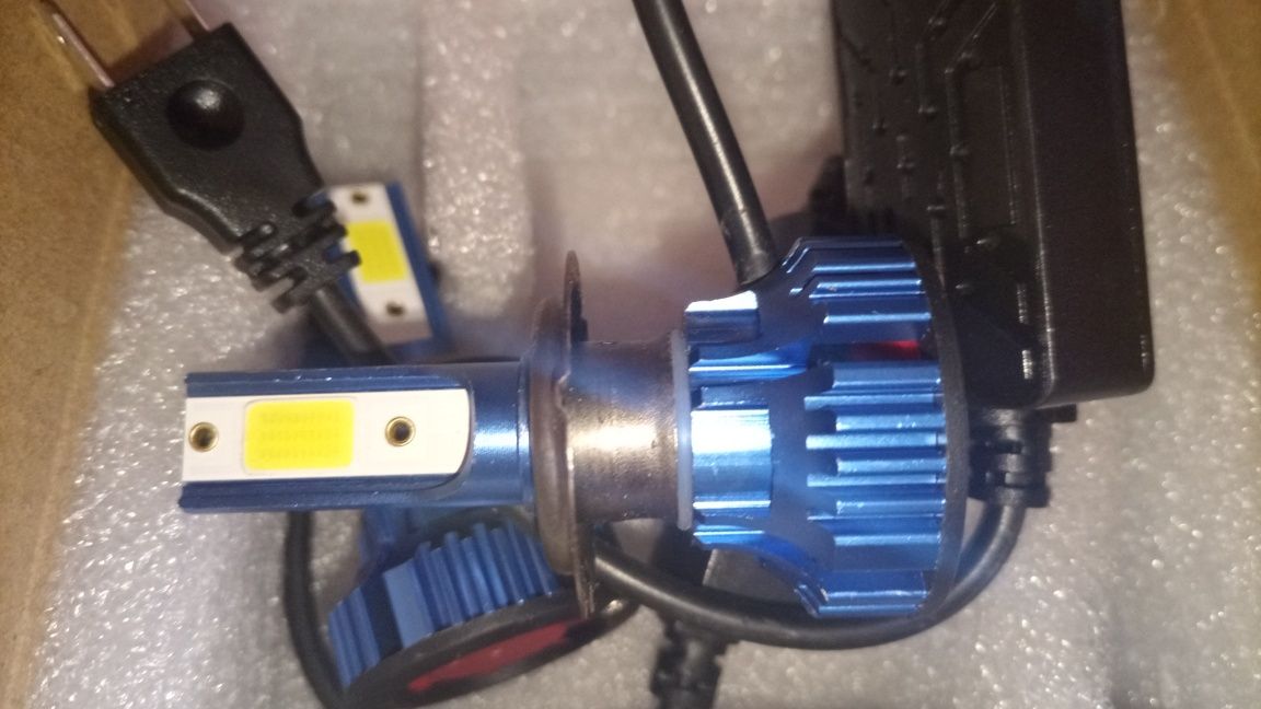 Продам LED лампи H7