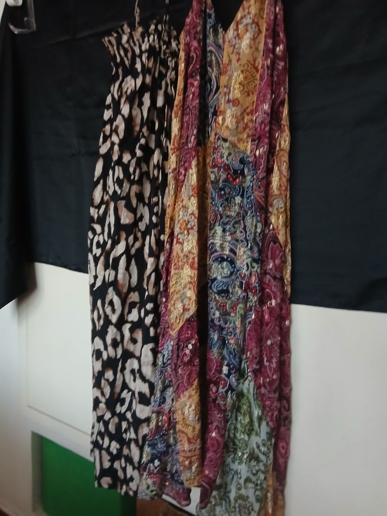 Varios vestidos de alcas para verão