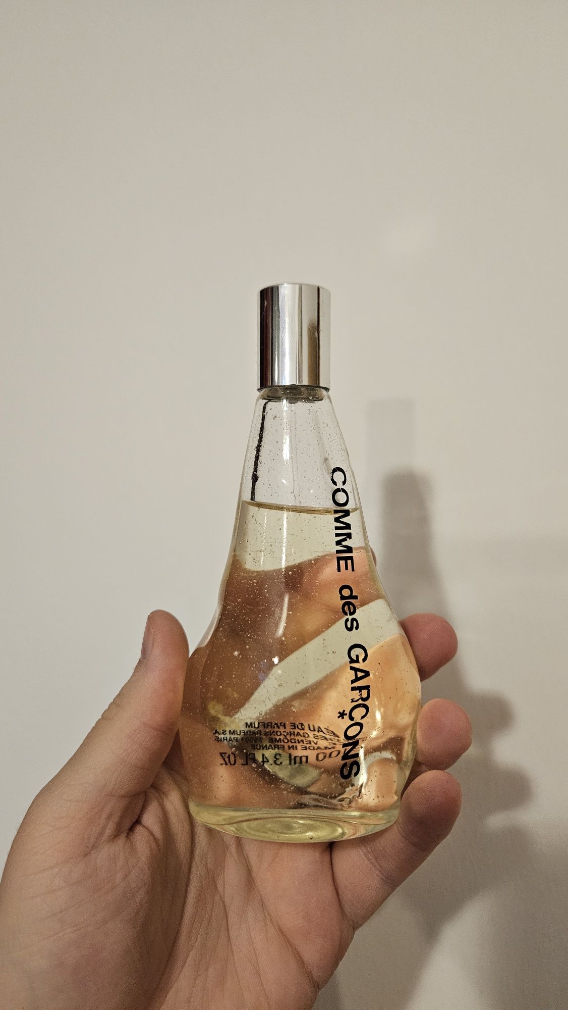 Comme des garcons glue edp 2016 rok