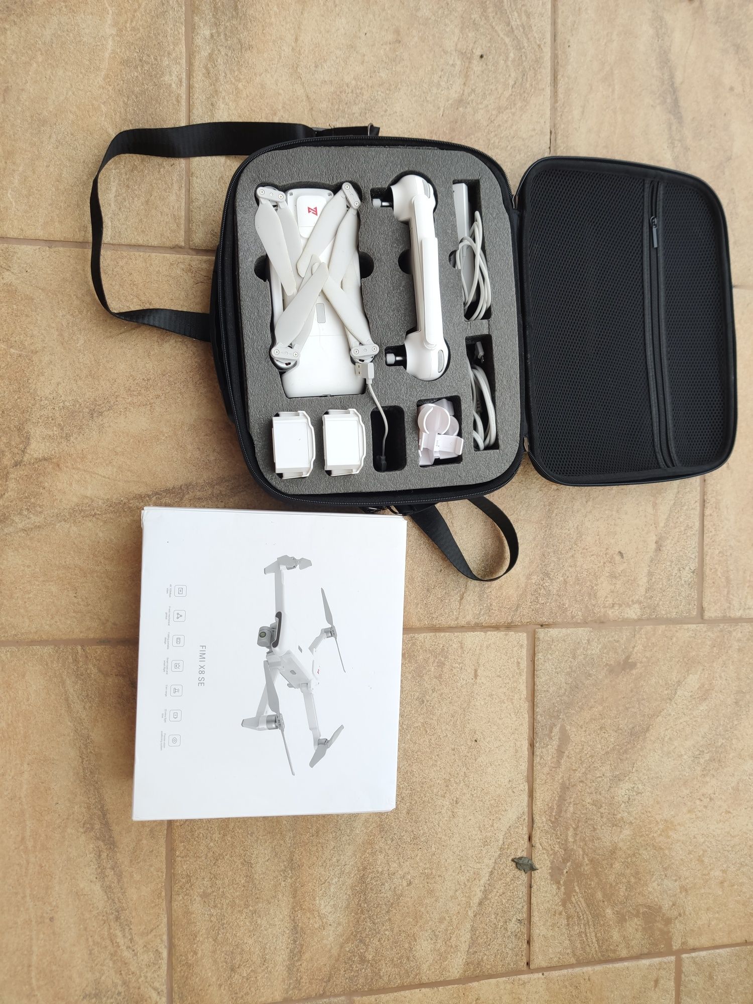 Dron fimi X8 se.