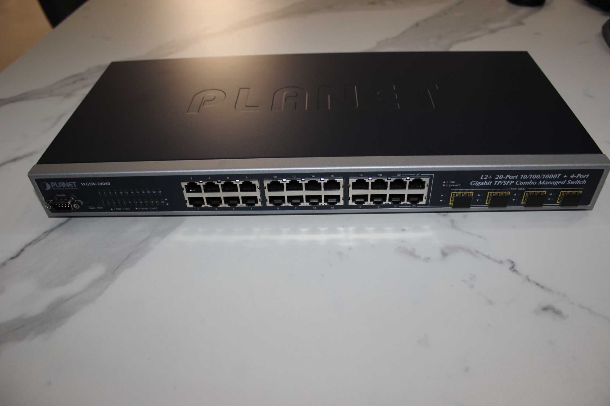 Switch Planet WGSW-24040 - 4-Port Gigabit TP/SFP  NOWY 50 % Taniej