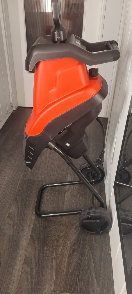 Rozdrabniacz do gałęzi EINHELL GC-KS 2540