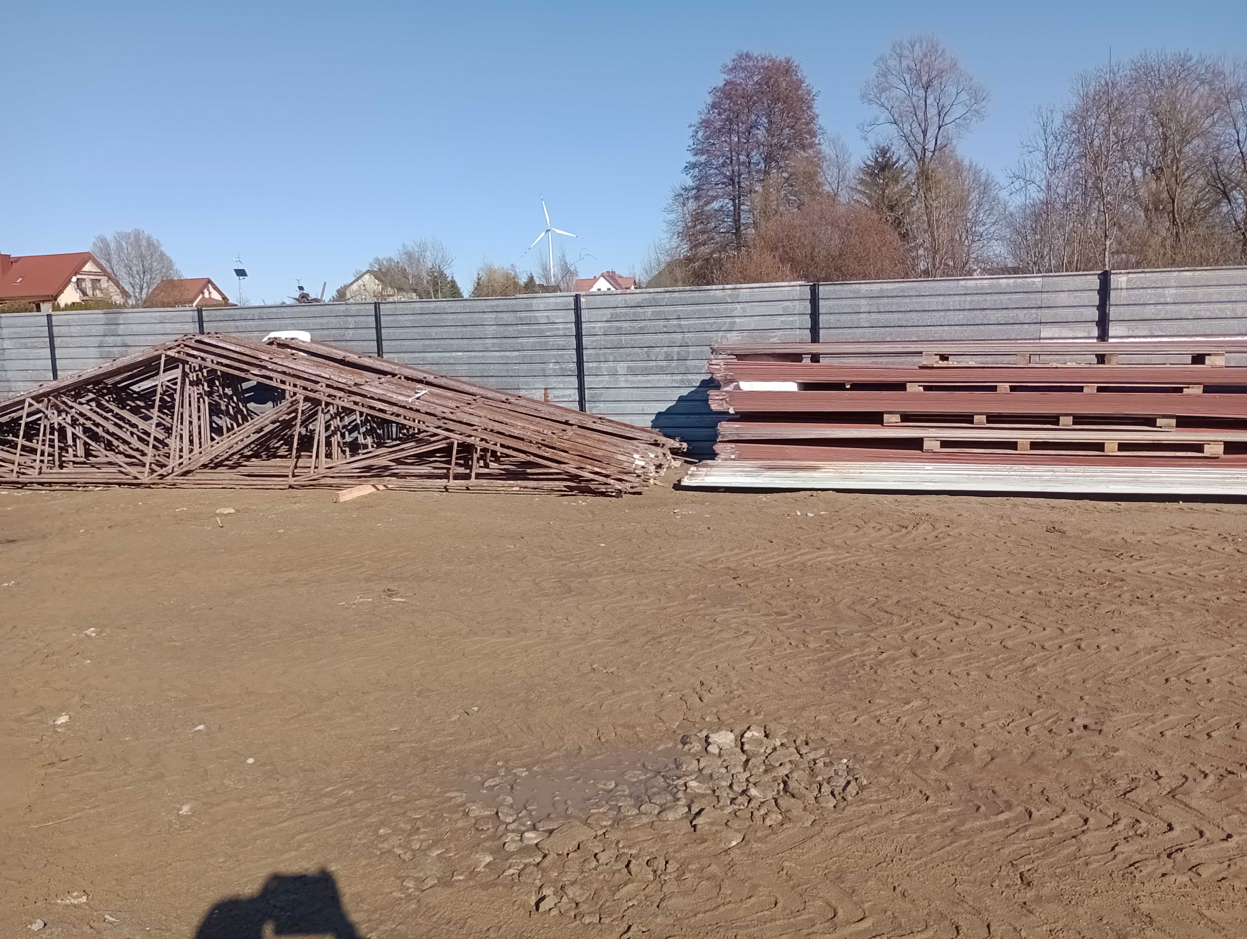 Blacha dachowa z demontażu t-50 z filcem, grubość 0.7,w pięknym stanie