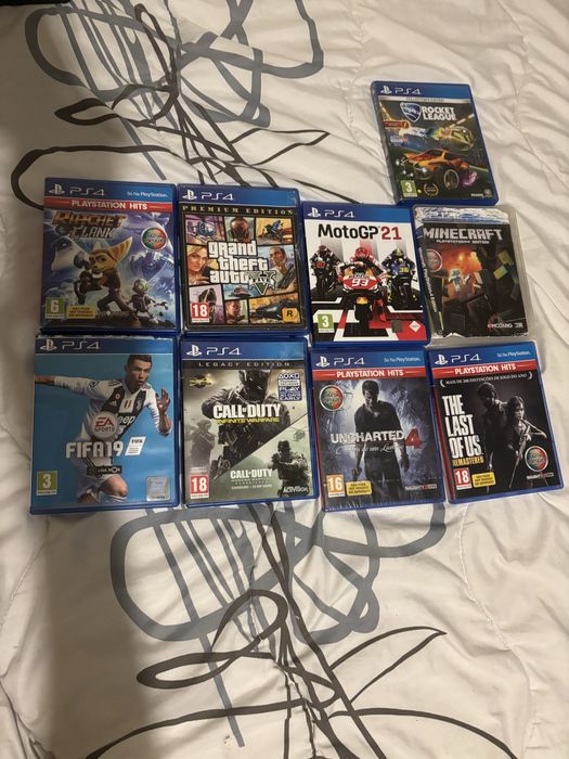 Ps4 normal com acessorios e jogos