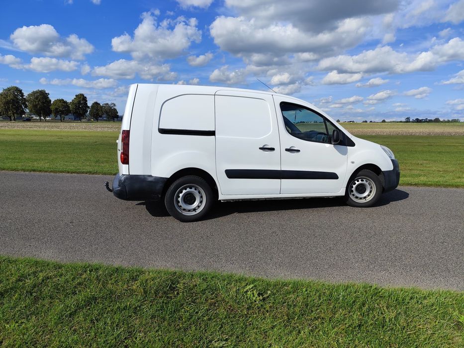 Partner Berlingo maxi long 3 osoby klima zabudowa regał