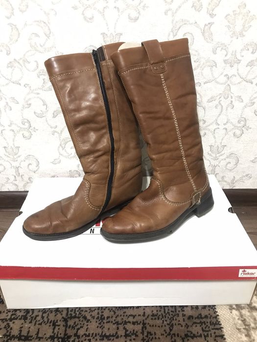 Женские зимние сапоги