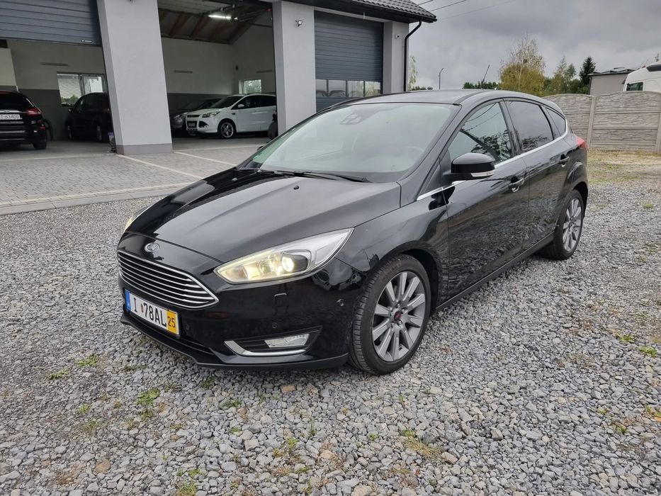 Ford Focus Absolutnie bezwypadkowy pełna opcja wyposażenia z Niemiec