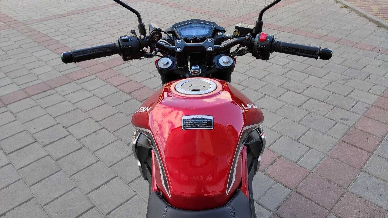 Мотоцикл Lifan SR220 4V