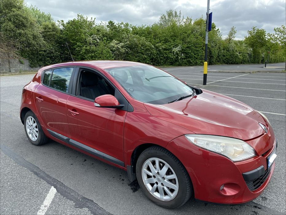 Renault Mégane III Hatch (5 portas) – 2010