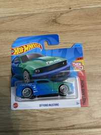 ’07 Ford Mustang Hot wheels