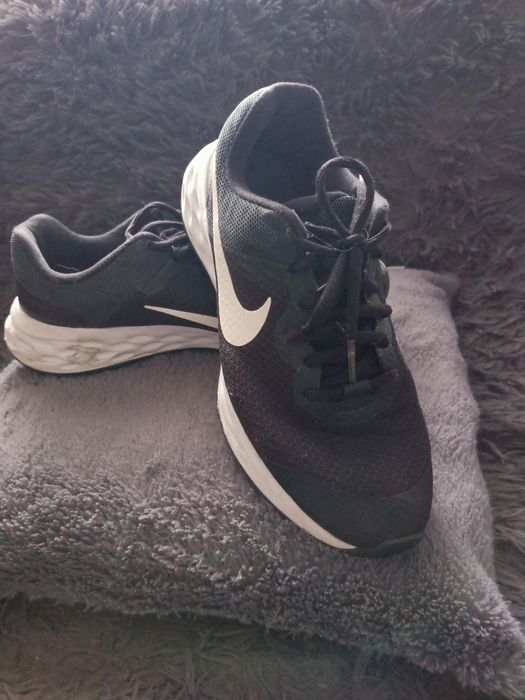 Nike buty czarne rozm 38