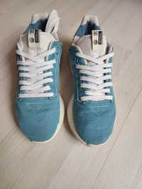 Buty damskie Adidas Primeblue rozmiar 39i 1/ 3