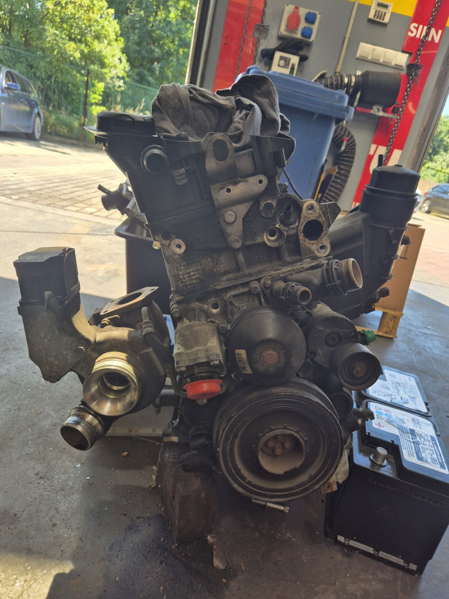 Silnik BMW N47D20A 177KM uszkodzony