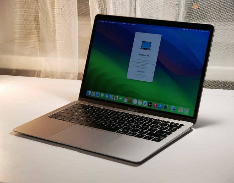MacBook Air 13 2018 i5 1.6-3.4Ghz / 8GB / 128gb 92% АКБ