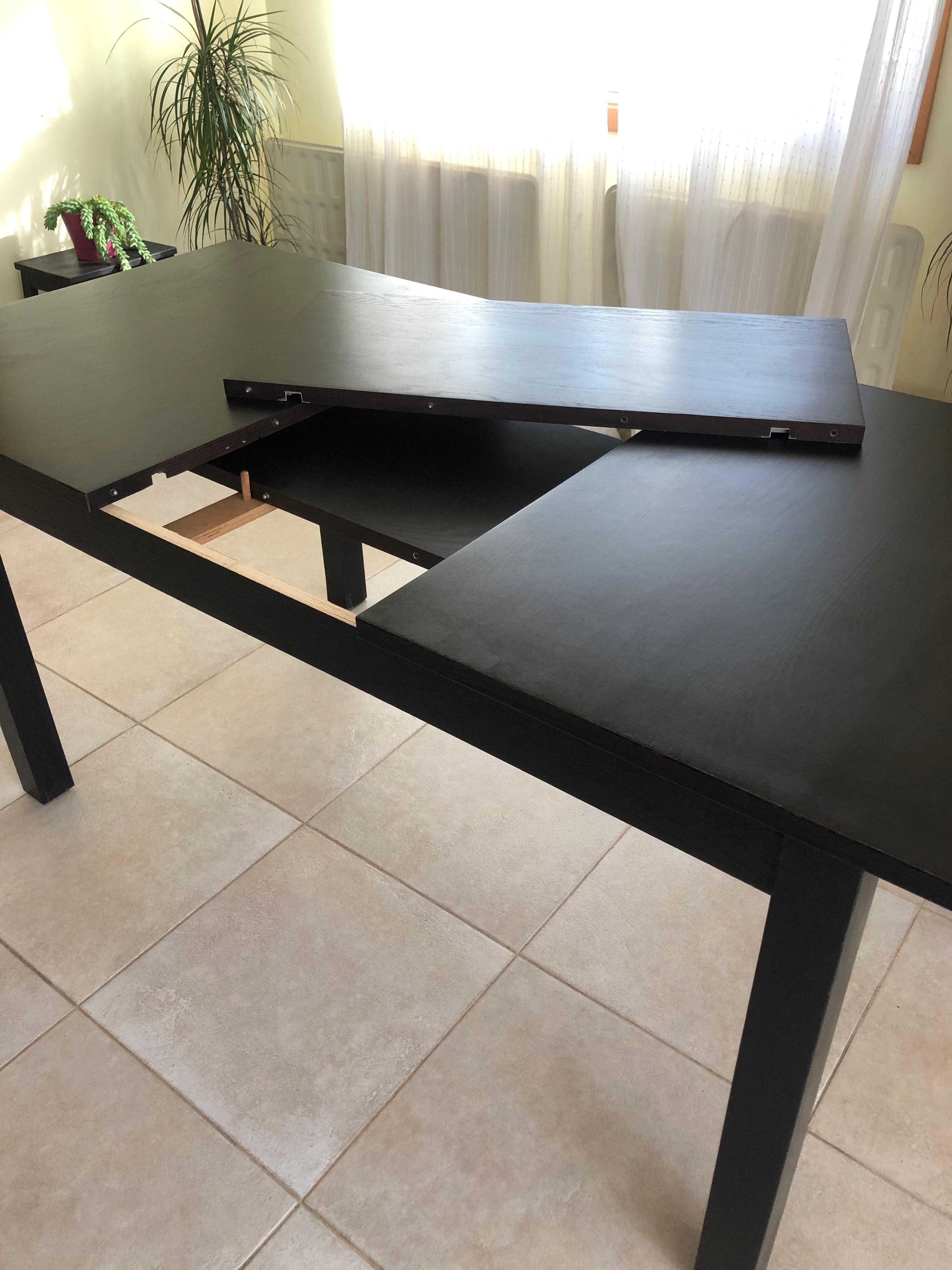 Mesa de jantar extensível