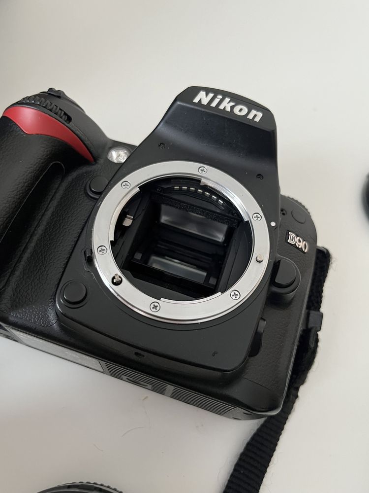 Фотоапарт nikon d90 обʼєктив nikkor 50mm 1.8d