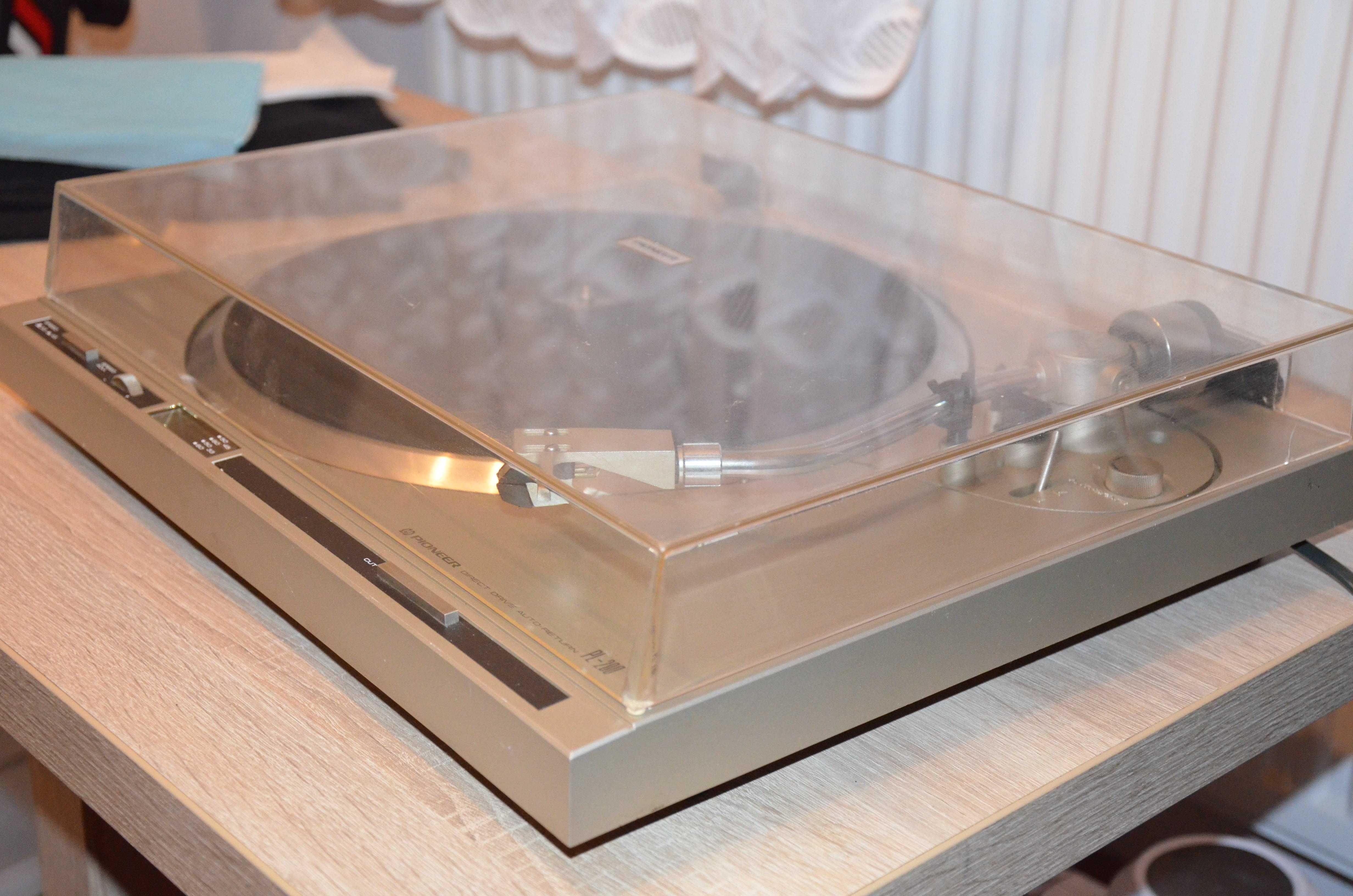 Gramofon Pioneer PL-200