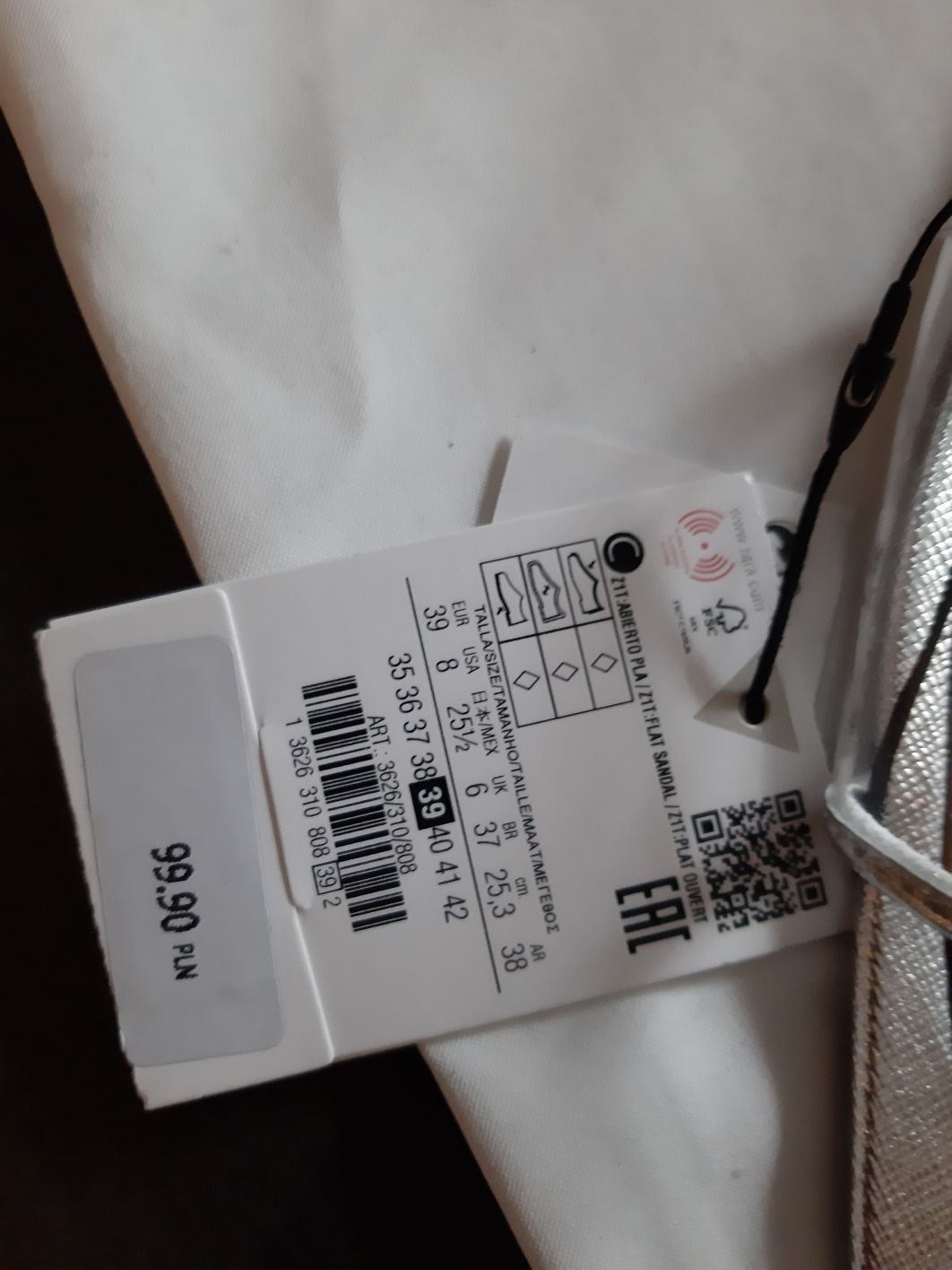 Klapki Zara 39 klapeczki kolekcja kobieta płaskie japonki srebrne tkm