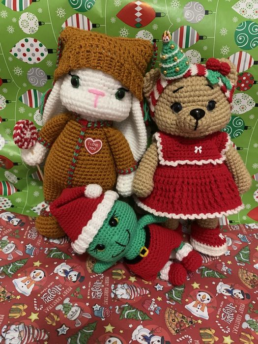 В’язане різдвяне ведмежатко Ріта