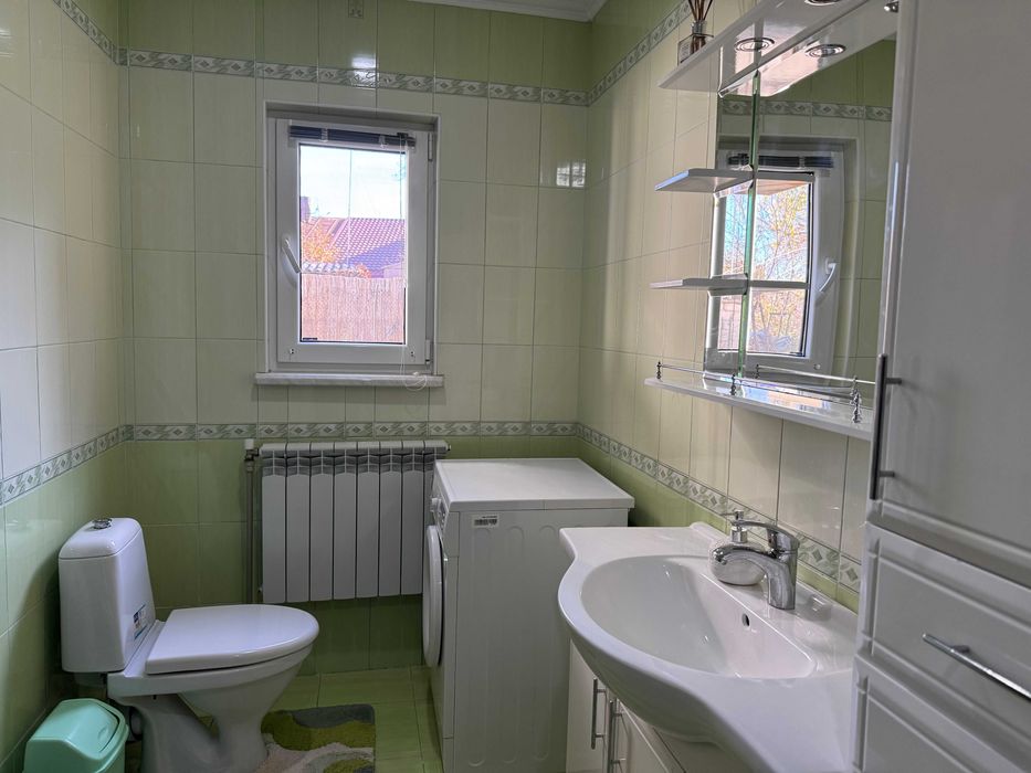 Продам частину будинка з власним двором біля Турецької площі