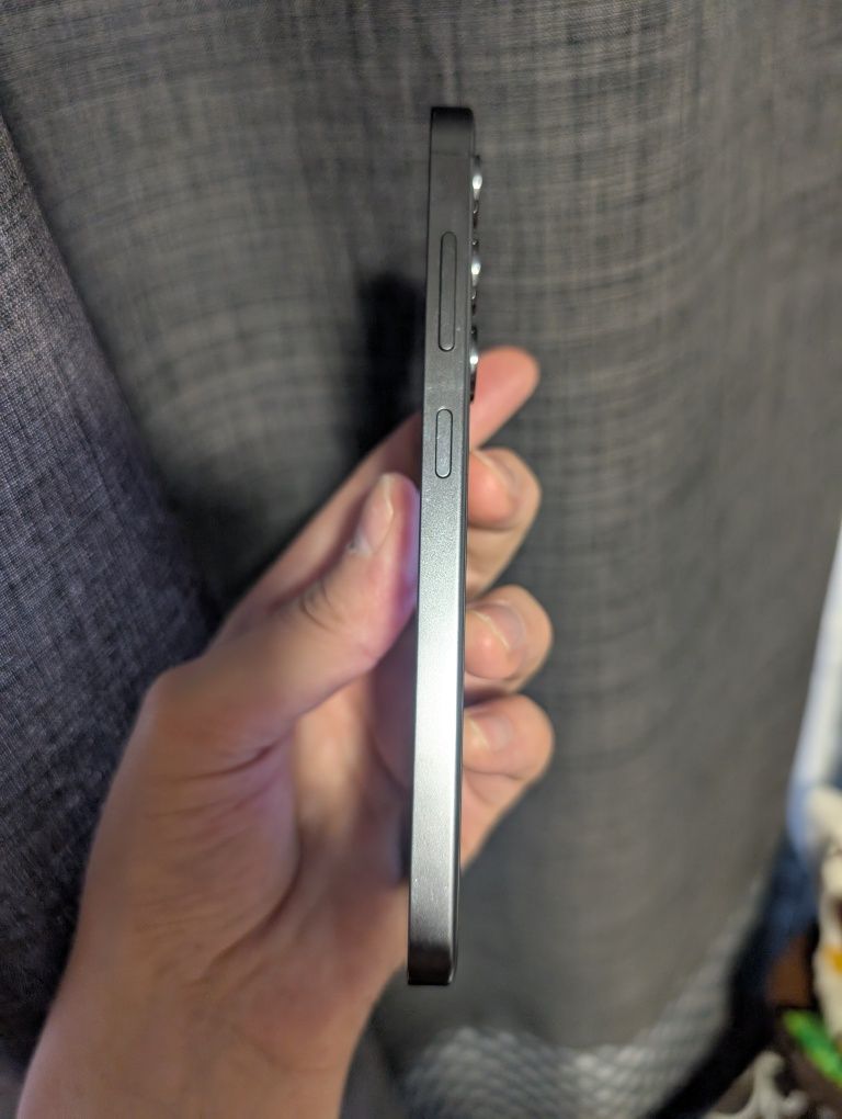 Samsung S24 8/256 под восстановление