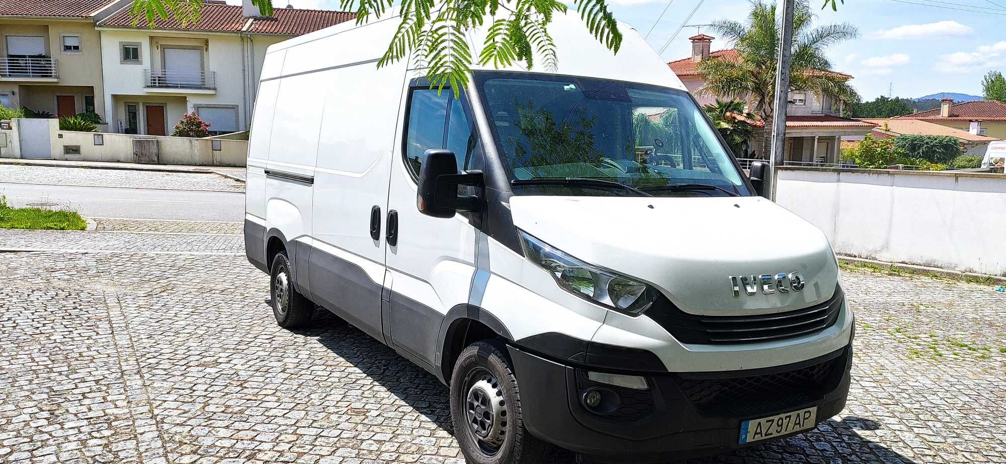 Iveco Daily 35-180(3.0) Hi-Matic (isotérmica c/plataforma)