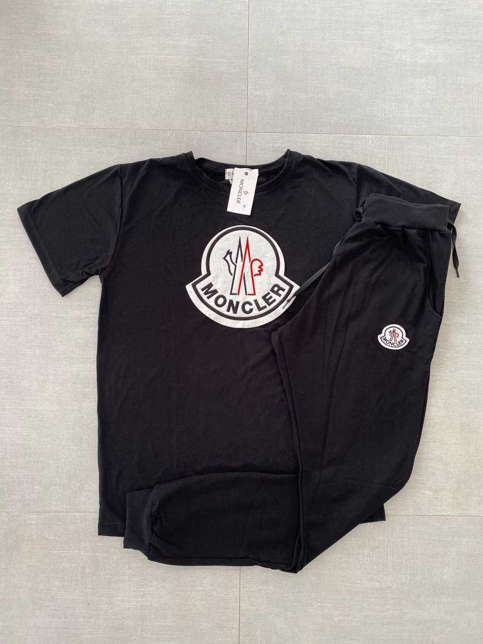 Moncler calça com t-shirt toda bordada