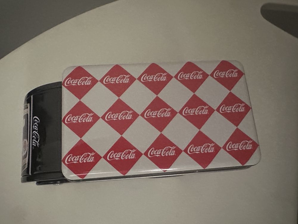 Carro lata coca cola