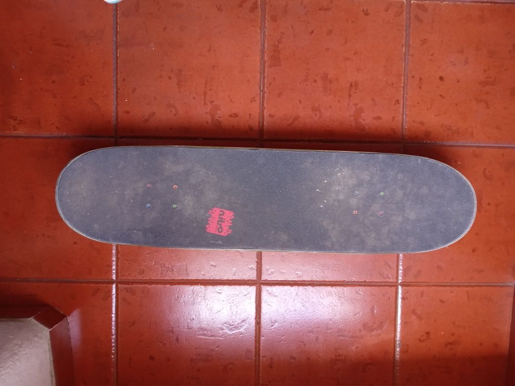 Skate.             .