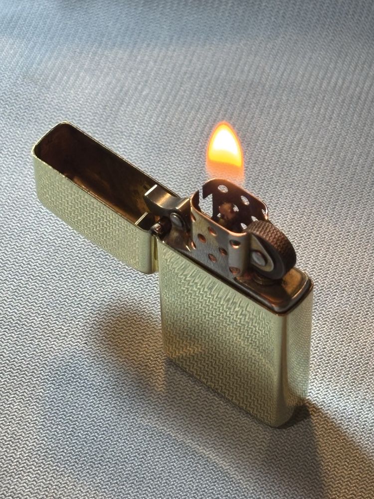 Zippo Solid Brass Slim (США, оригінал)
