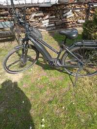 Rower elektryczny Cube touring