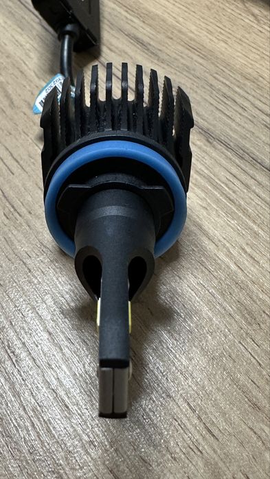 Світолодіодні LED лампи rVOLT H11 DUAL COLOR RR02D