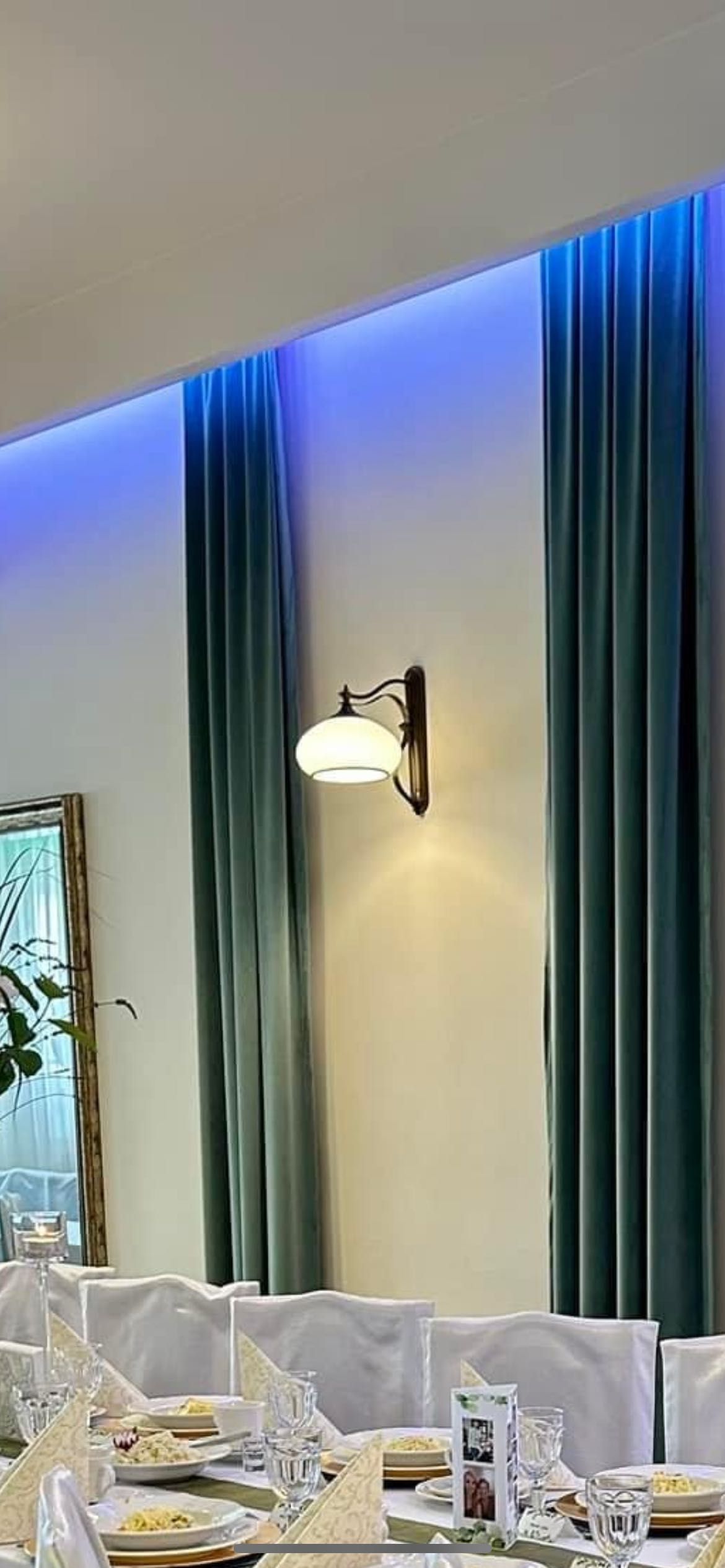 Żyrandole, lampy i kinkiety