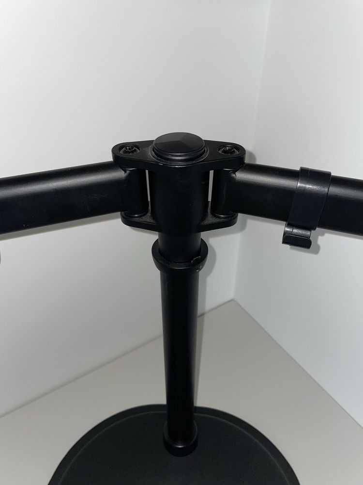 Suporte de monitor duplo