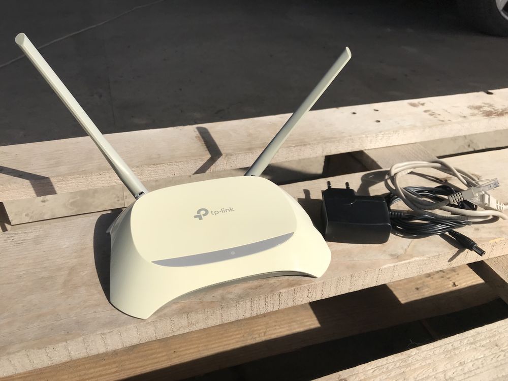 Маршрутизатор TP-link TL-WR840n