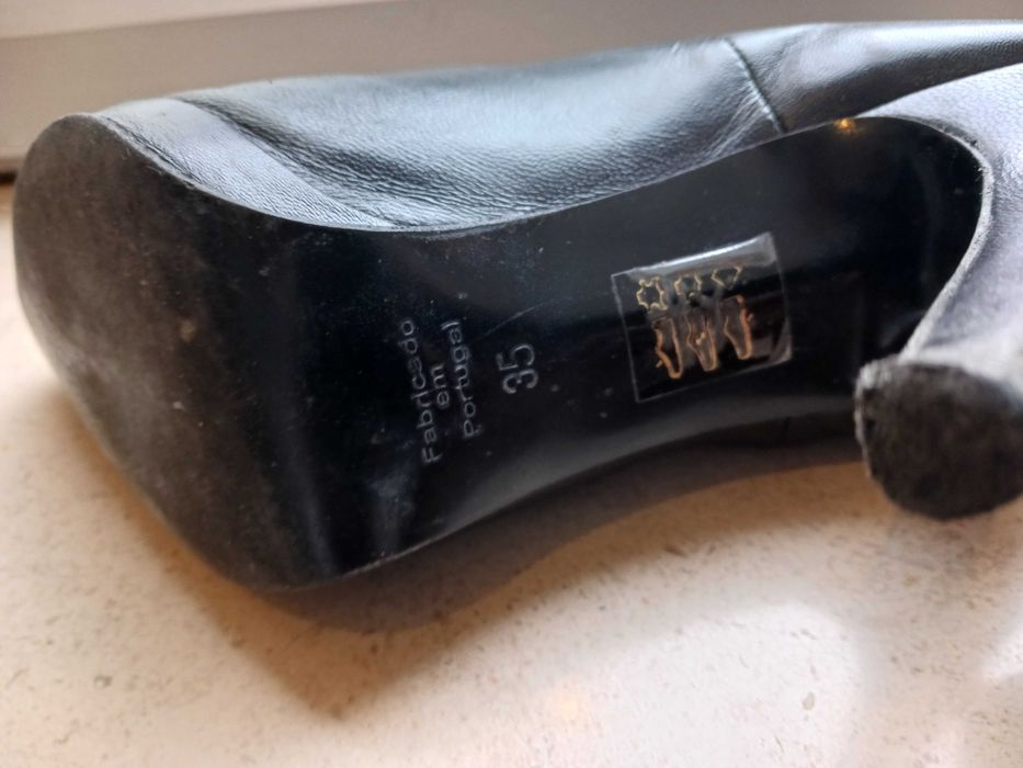 Botins pretos de senhora como novos