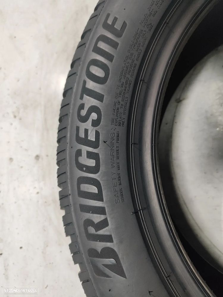 2 pneus semi novos 215-55r17 bridgestone - oferta dos portes 110 EUROS