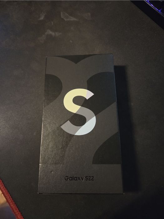 Samsung S22 impecável